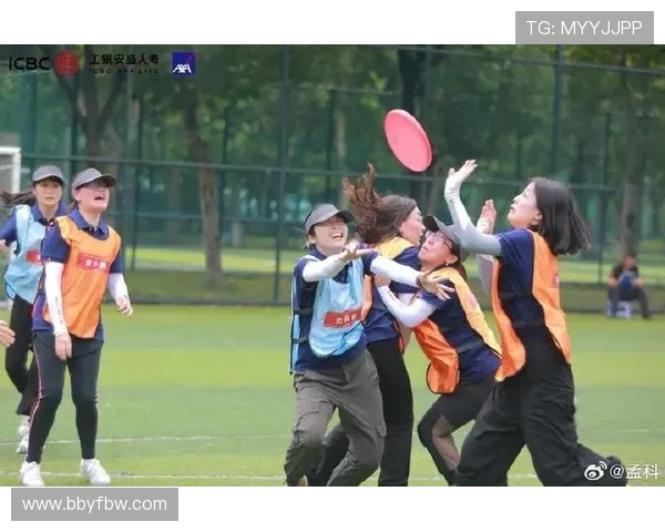 飞盘精神：上海飞盘队的拼搏历程与团结故事