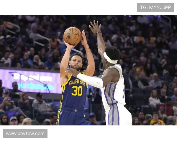 勇士与雷霆激战抢七决胜局直播盛况全程回顾与精彩瞬间分析